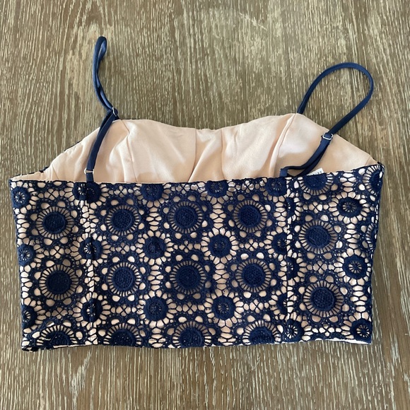 J.O.A Lace Blue Crop Top Adjustable Straps Size M - Picture 2 of 3